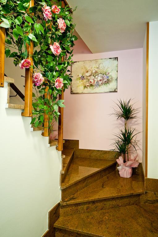 Hotel Il Quadrifoglio Cascia Kültér fotó