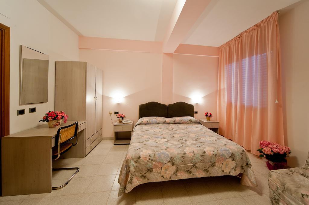 Hotel Il Quadrifoglio Cascia Kültér fotó