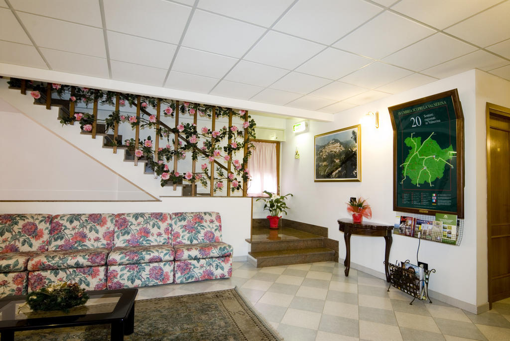Hotel Il Quadrifoglio Cascia Kültér fotó